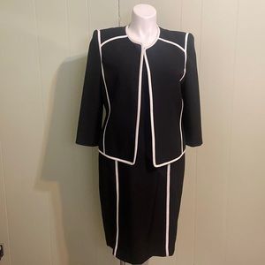 Women’s Dress Suiting